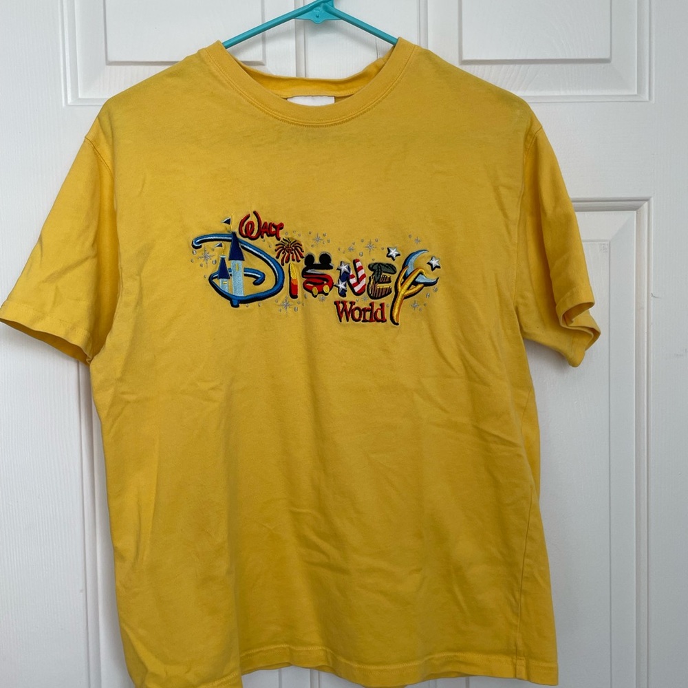 WDW Short Sleeve Tee with Vibrant Graphic